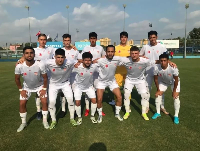 Rezerv Lig: Adana Demirspor: 3 - DG Sivasspor: 1