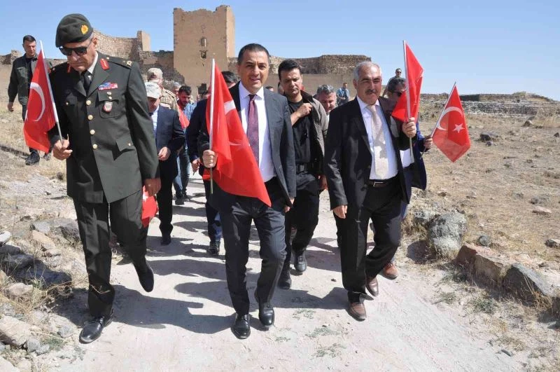 Ani’de fetih coşkusu
