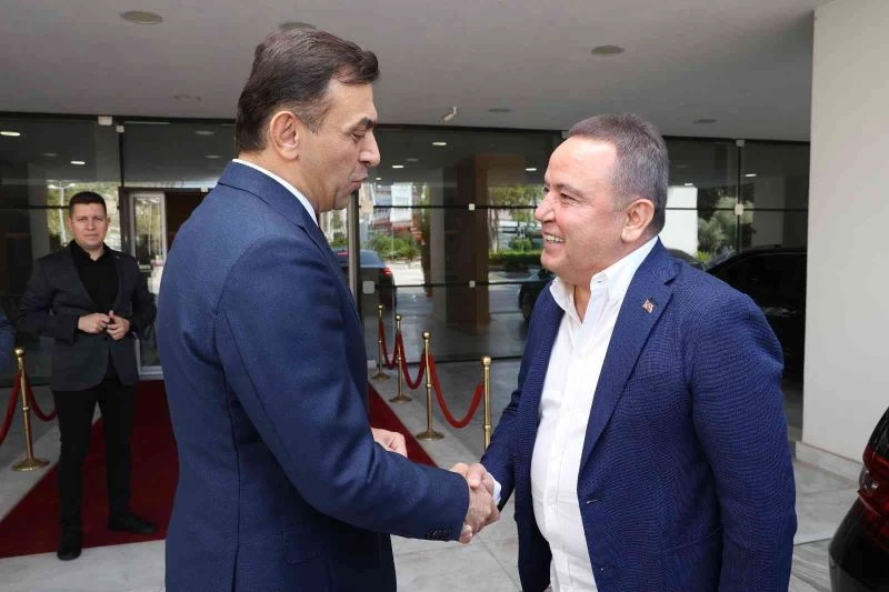 Başkan Böcek, Emniyet Müdürü Ulucan’ı ağırladı
