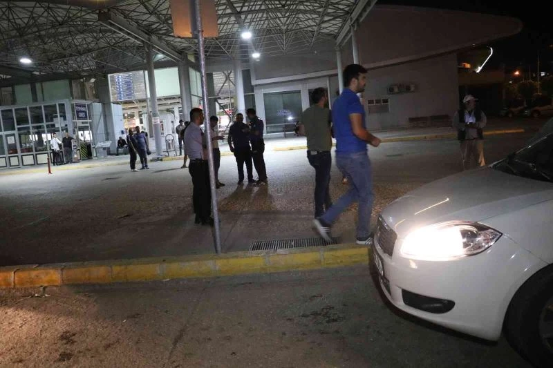 Ticari taksi şoförü tartıştığı sürücüyü karnından bıçakladı
