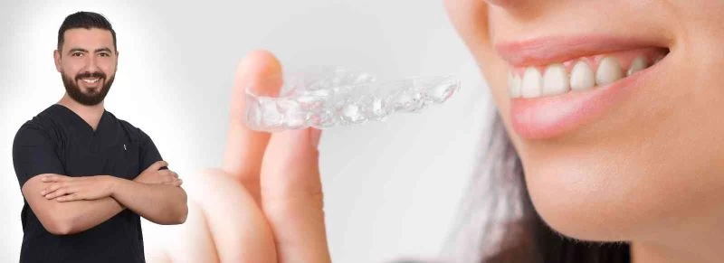 Şeffaf plakla dişler simetrik bir görüntüye kavuşuyor
