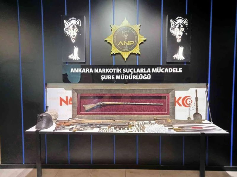 Uyuşturucu satıcısının evinden 112 parça tarihi eser çıktı
