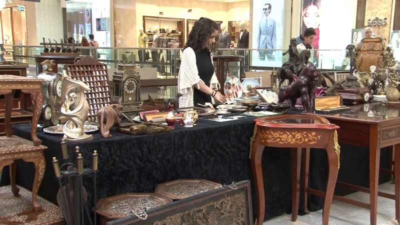 Antika severler, geçmişle Antika Pazarı’nın stantlarında buluştu
