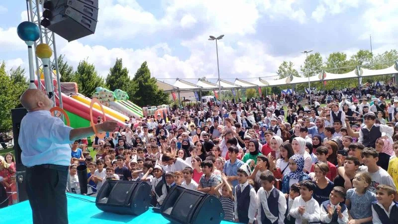 Arnavutköy’de sünnet şöleni: 840 çocuk doyasıyla eğlendi
