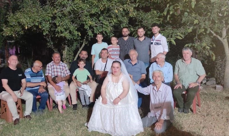 Gelinlik giydi, hayalleri gerçekleşti
