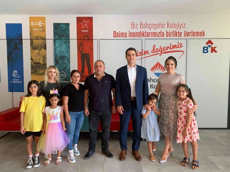 Görev yeri değişen Silopi Kaymakamı Kuruca, vatandaşla helalleşti
