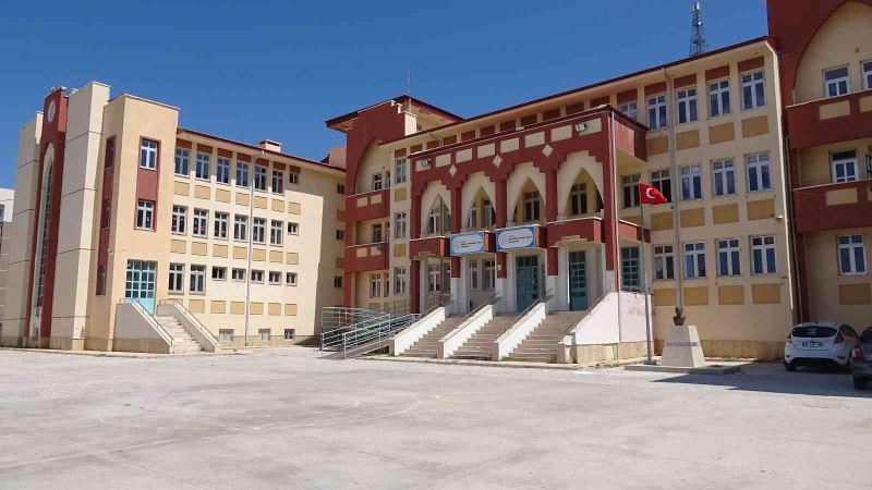 Yozgat’ta 117 okulda bakım ve onarım çalışması yapıldı
