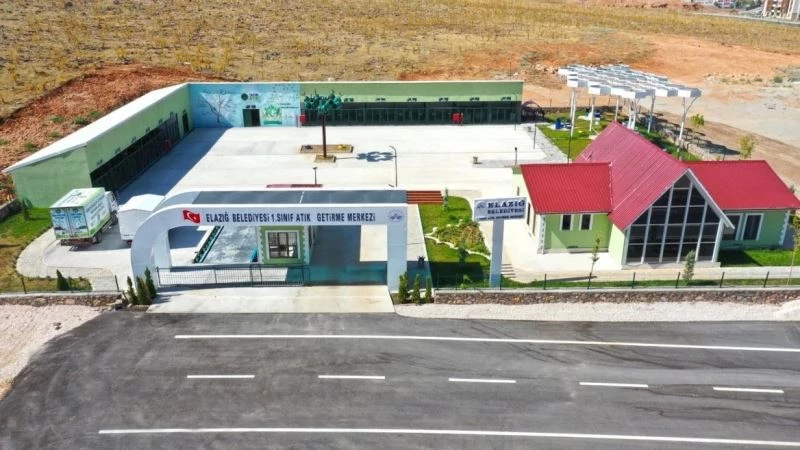 Elazığ Belediyesi 1. Sınıf Atık Getirme Merkezi hizmete sunuldu
