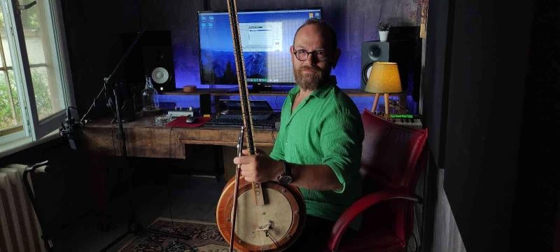 Yaylı tamburu ile dünyayı fethetti, sosyal medyada tıklanma rekoru kırıyor
