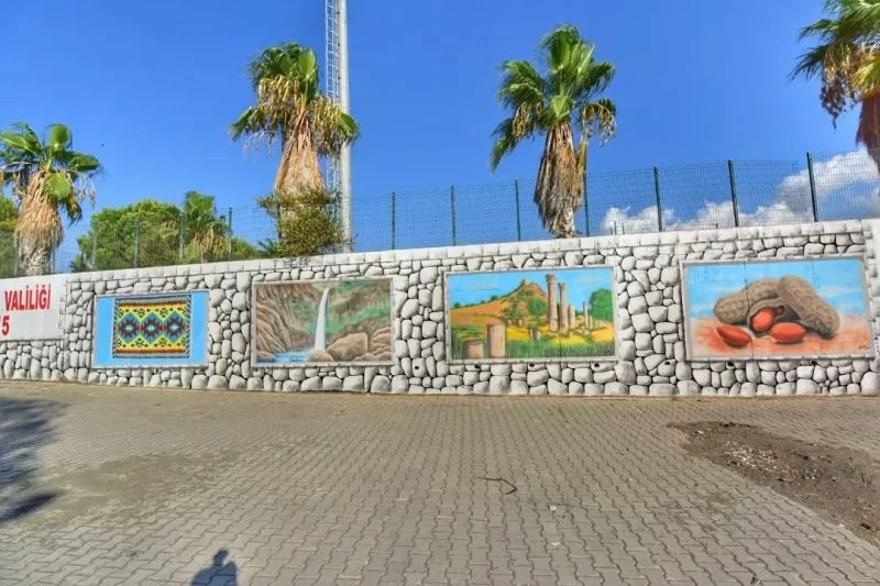 Osmaniye’nin doğal güzellikleri ve spor branşları duvarlara nakşedildi