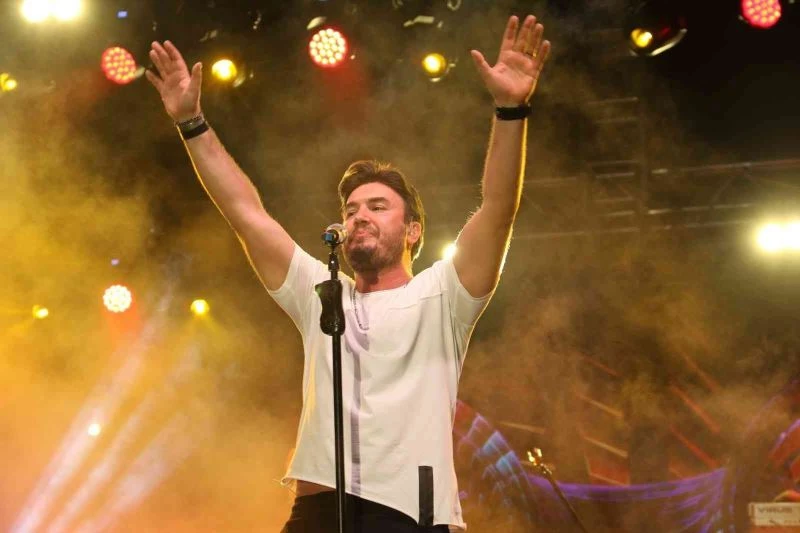 Yunusemre’de yüzüncü yıl coşkusu
