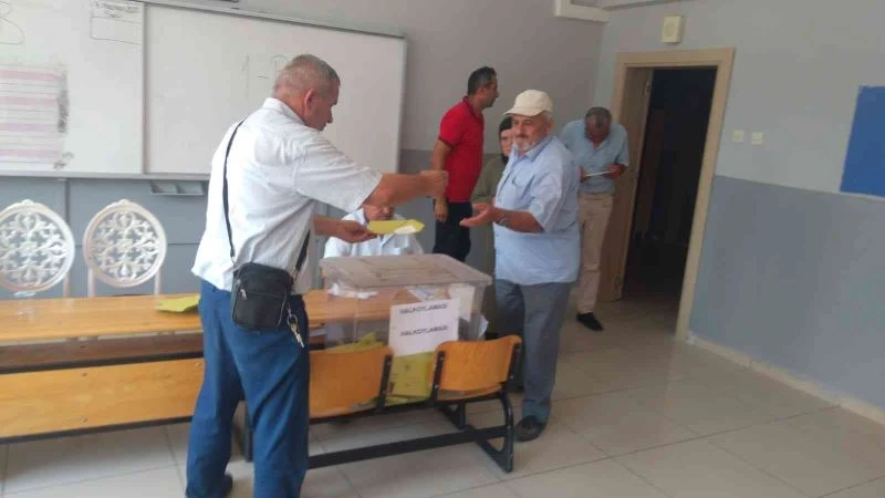 Bin 500 nüfuslu köyde referandum heyecanı
