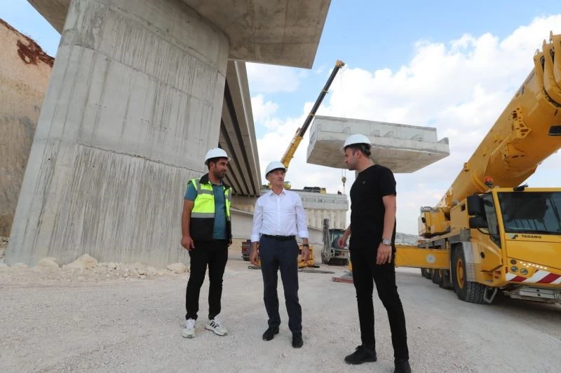 Yeşilvadi üç katlı köprülü kavşak adım adım yükseliyor
