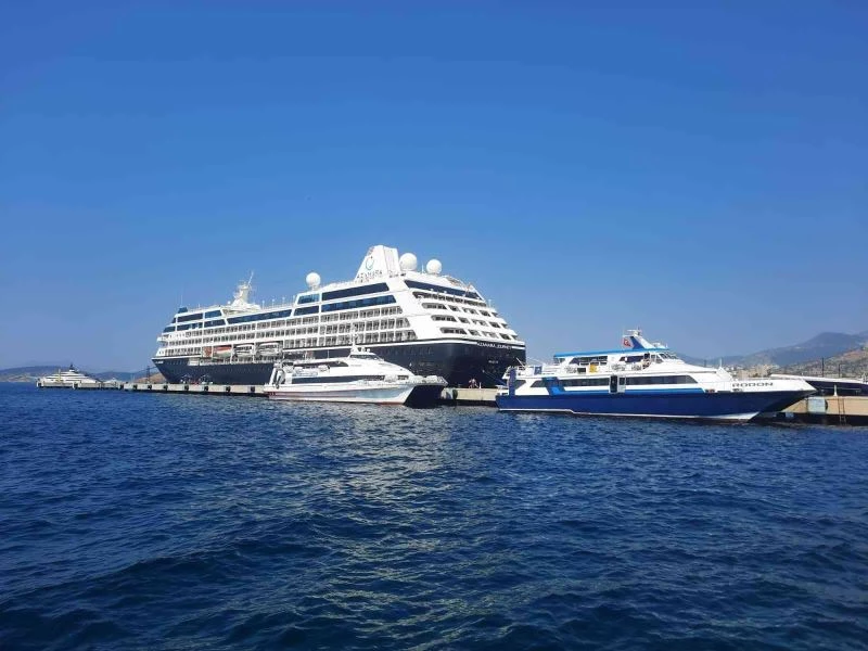 Dev gemi Bodrum’a 388 yolcu getirdi
