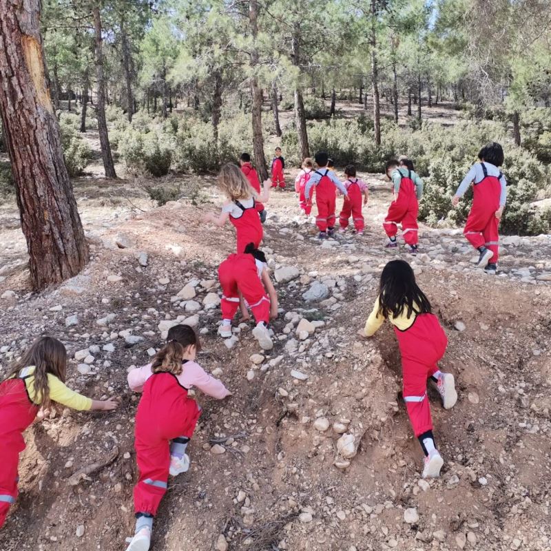 Nadide-Ahmet Balaban Anaokulu’na’ Orman Okulu’ seetifikası
