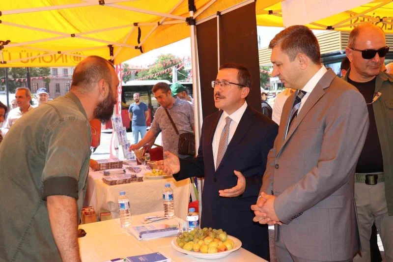 Tercih Fuarında, öğrencilere Anadolu üniversiteleri tanıtıldı
