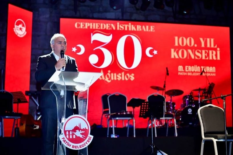 Fatih Belediyesi “Cepheden İstikbale” programı ile 30 Ağustos’u kutladı
