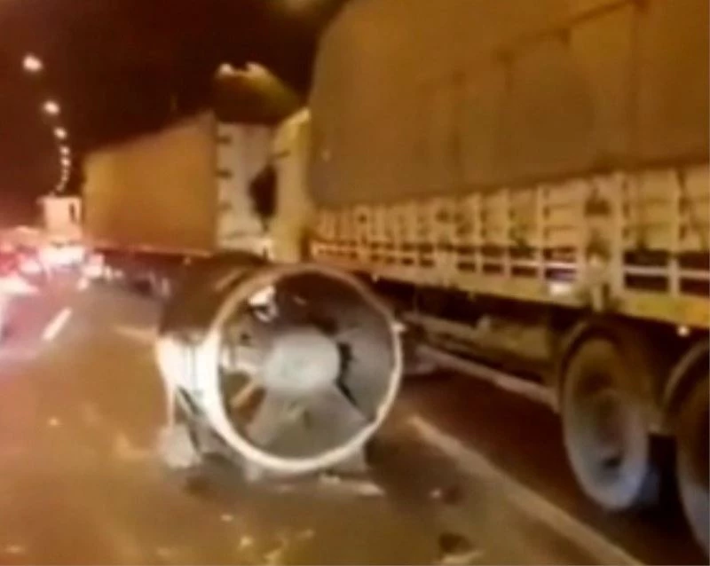 Osmaniye’de otoyolda tünelin havalandırma fanı yere düştü
