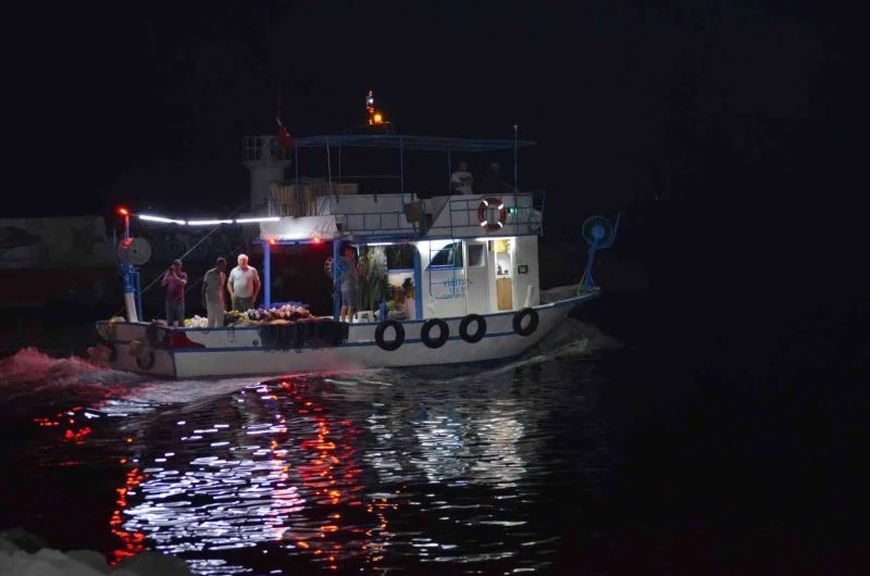 Tekirdağ’da balıkçılar ‘Trakya havalarıyla’ denize açıldı

