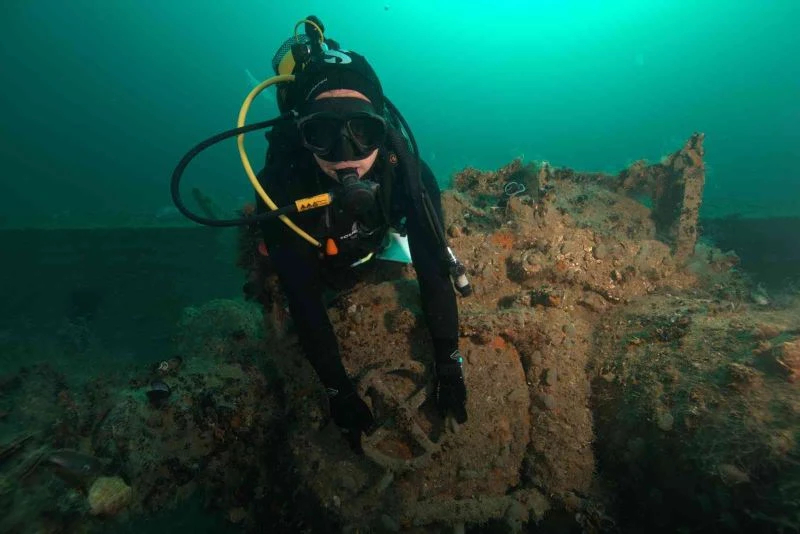 Karadeniz’in 36 metre altında sevinç çığlıkları
