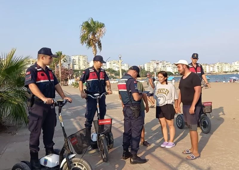 Scooterlu jandarma ekipleri devriyede
