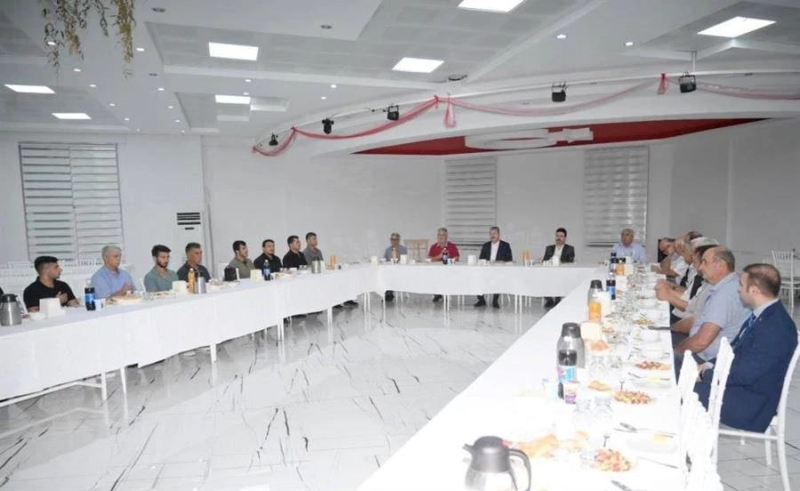 Vali Yılmaz, Muharrem ayı iftarında vatandaşlarla buluştu