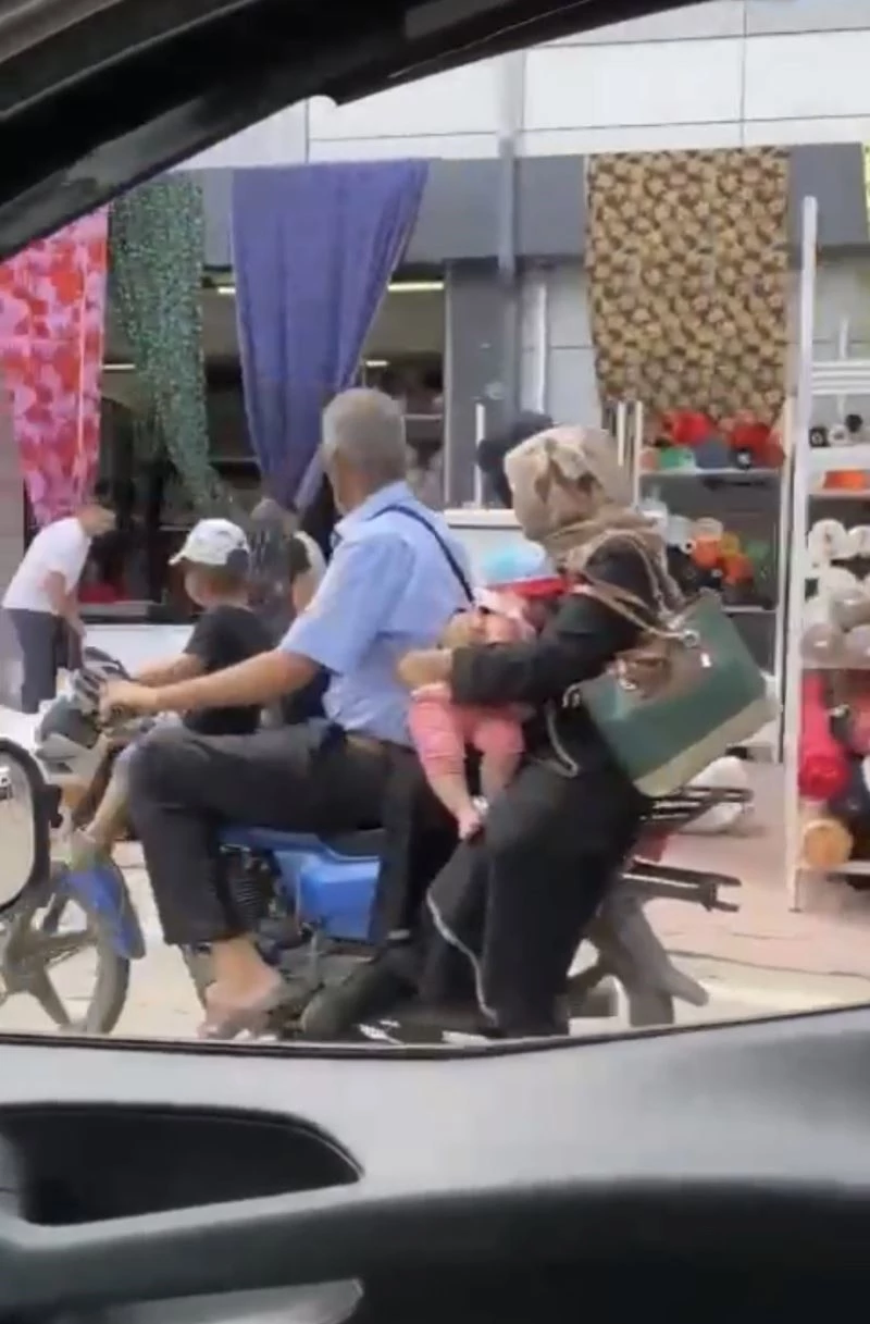 Bursa’da motosiklette ailecek yolculuk kameralarda
