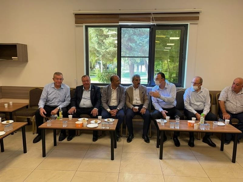 AK Partililer, Topçuoğlu’nun acısını paylaştı
