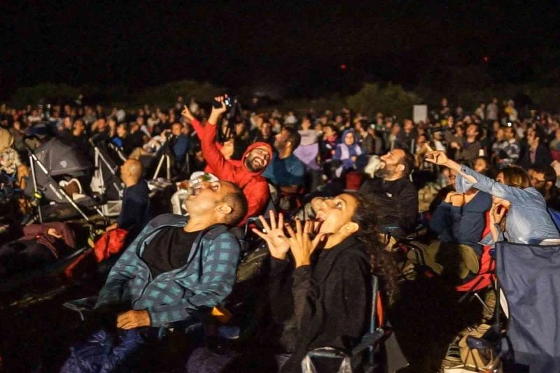 Meteor yağmuru için binlerce gökyüzü meraklısı Karacabey’de buluştu
