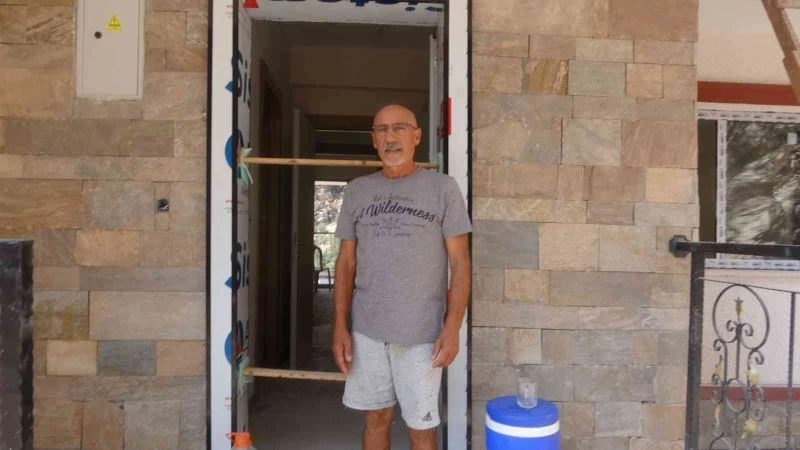 Yangın mağduru vatandaşlar yeni evlerine kavuşmak için gün sayıyor
