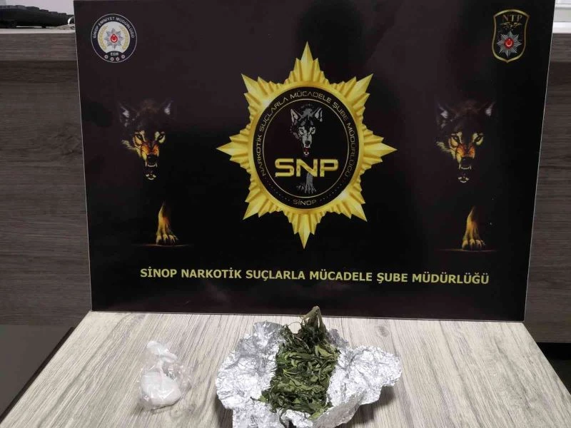 Polis kontrolünde uyuşturucuyla yakalandı
