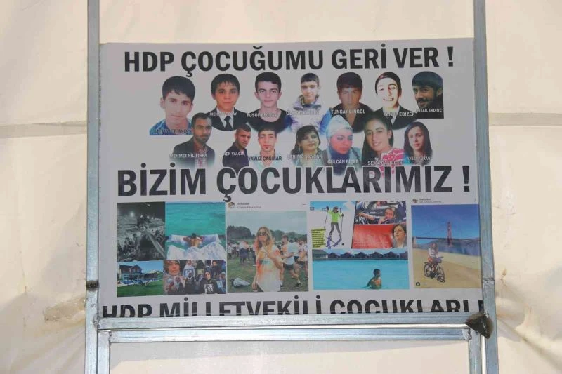 Evlat nöbetindeki anne 30 yıldır oğlunun yolunu gözlüyor
