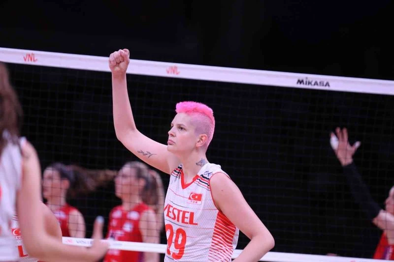 Ebrar Karakurt: “Dünya Şampiyonası’na hazır bir şekilde gitmek istiyoruz”
