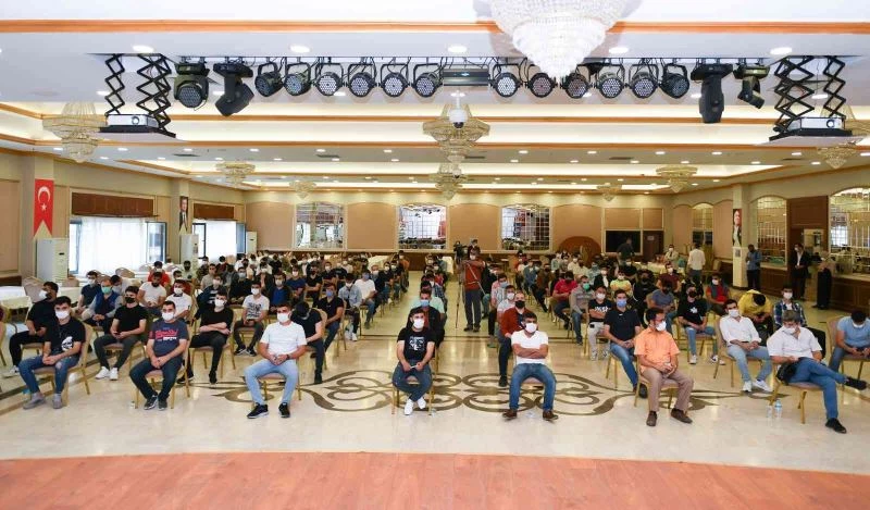 Esenyurt Belediyesi İstihdam Merkezi  sınırları aştı
