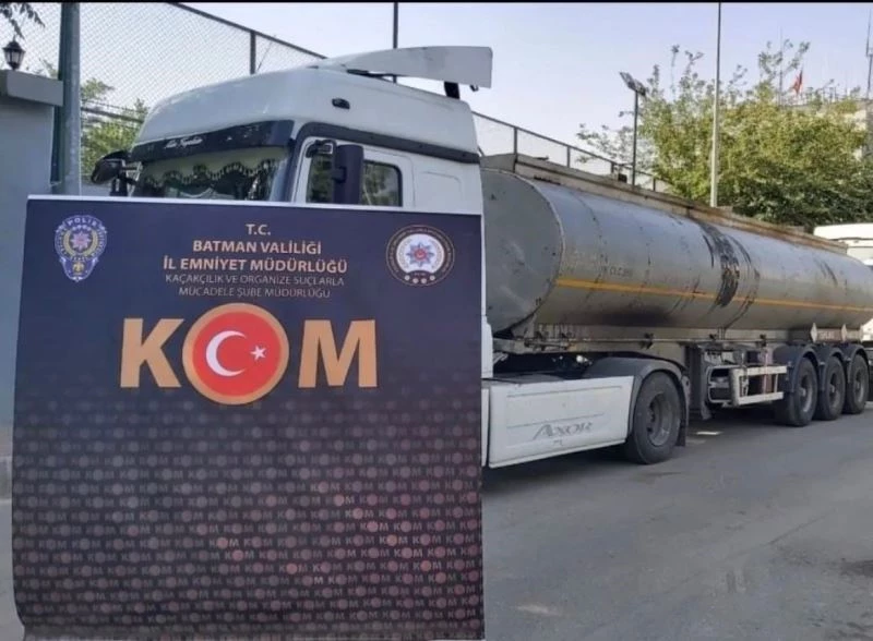 Batman’da durdurulan tankerde 26 bin 760 litre karışımlı akaryakıt ele geçirildi
