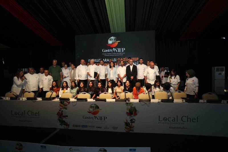 Gastroantep “Local Chef Yarışması”nda usta şefler Gaziantep yemekleri ile kıyasıya yarıştı
