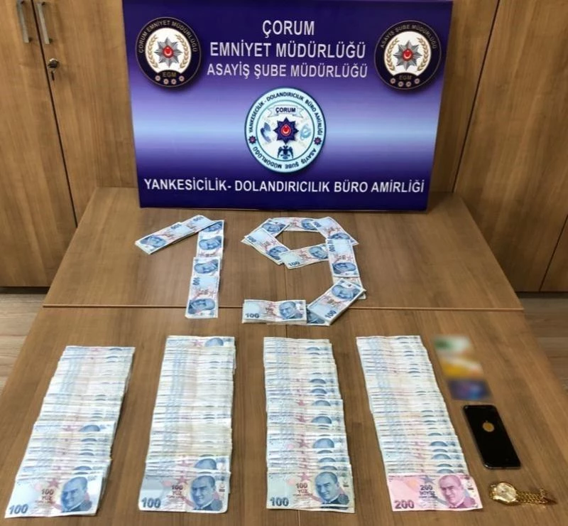 Kendisini polis olarak tanıtan zanlı yaşlı kadını 90 bin lira dolandırdı
