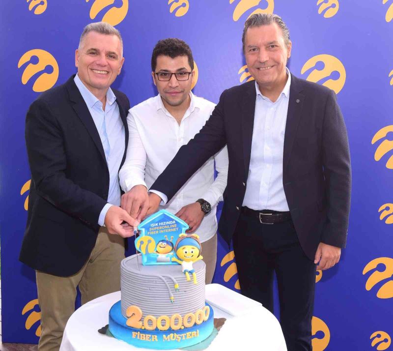 Turkcell Superonline fiberde iki milyon müşteriyi aştı
