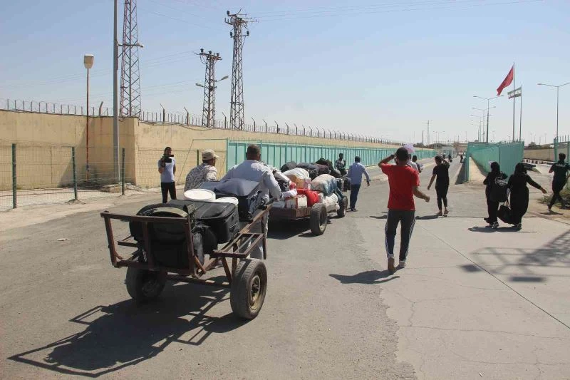 Suriyelilerin ülkelerine gönüllü geri dönüşleri sürüyor
