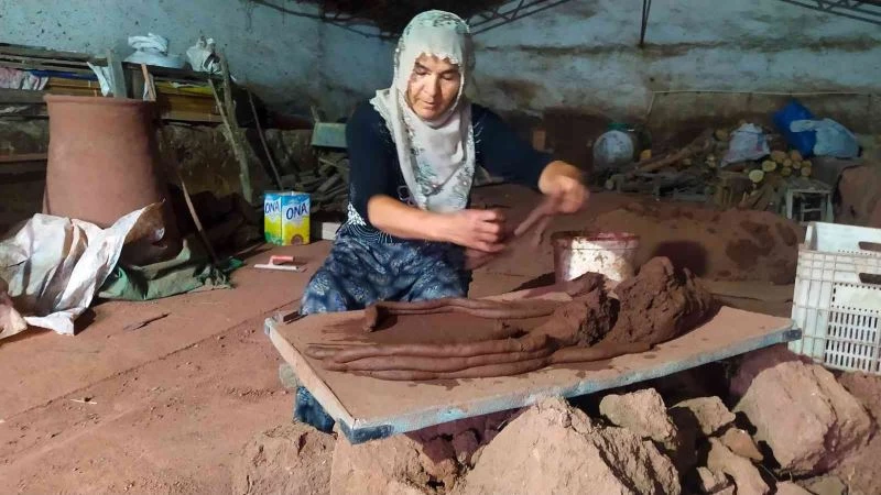 Sultan bacı 60’ından sonra tandır ustası oldu
