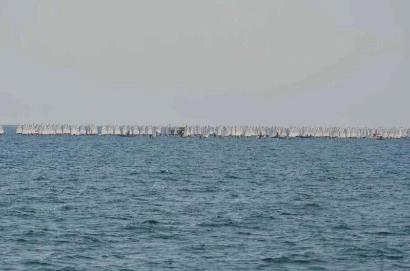 Marmara Denizi’nde uluslararası yelken yarışları başladı: 8 ülkeden 313 sporcu yarışıyor
