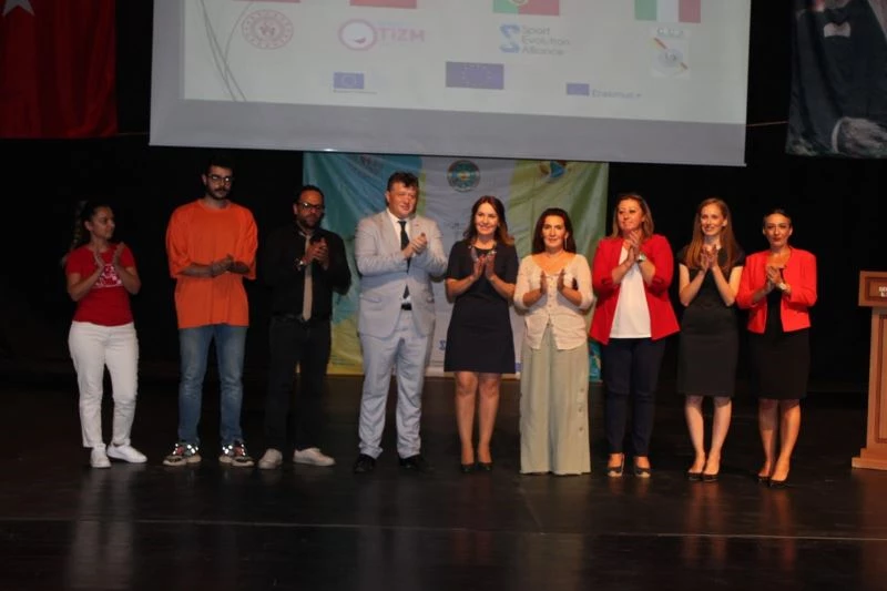 Milli spor Hemsball, Avrupa yolcusu
