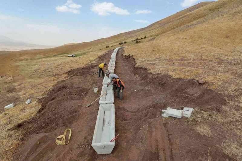 İpekyolu’nda çiftçilere sıvat desteği
