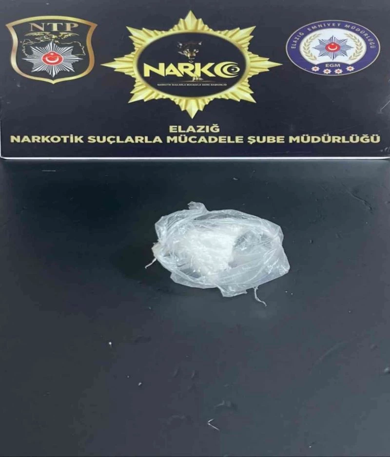 Aracın klimasına uyuşturucu gizlemişler
