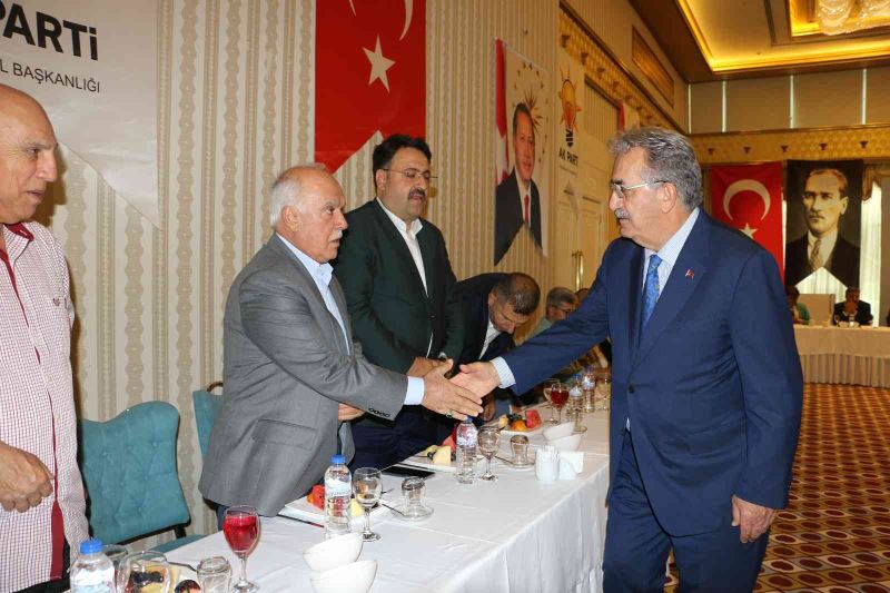 AK Parti heyeti Diyarbakır’da STK temsilcileri ve kanaat önderleriyle buluştu
