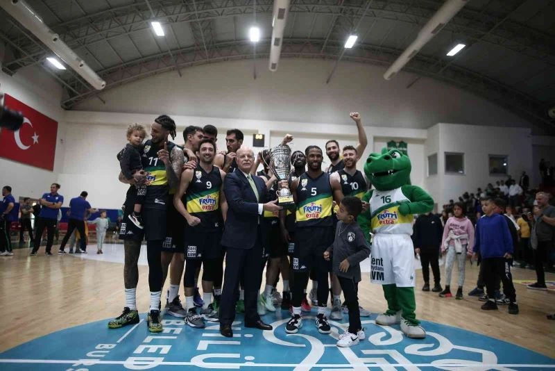 Frutti Extra Cup’ta Bursaspor ikinci kez şampiyon
