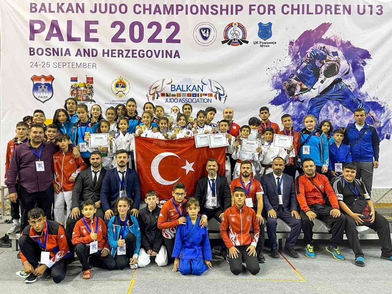 Bosna Hersek’te düzenlenen şampiyonadan gümüş madalya ile Diyarbakır’a döndü

