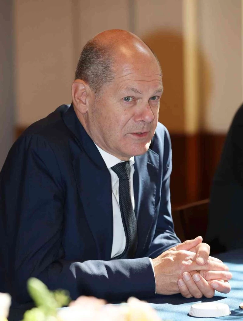 Almanya Başbakanı Scholz Covid-19’a yakalandı
