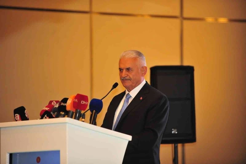 Dilde, Fikirde, İşte Birlik Türk Dünyası Edebiyat (Roman) Ödülleri ve 2022 Yılı Türk Diline Hizmet Ödülleri sahiplerini buldu
