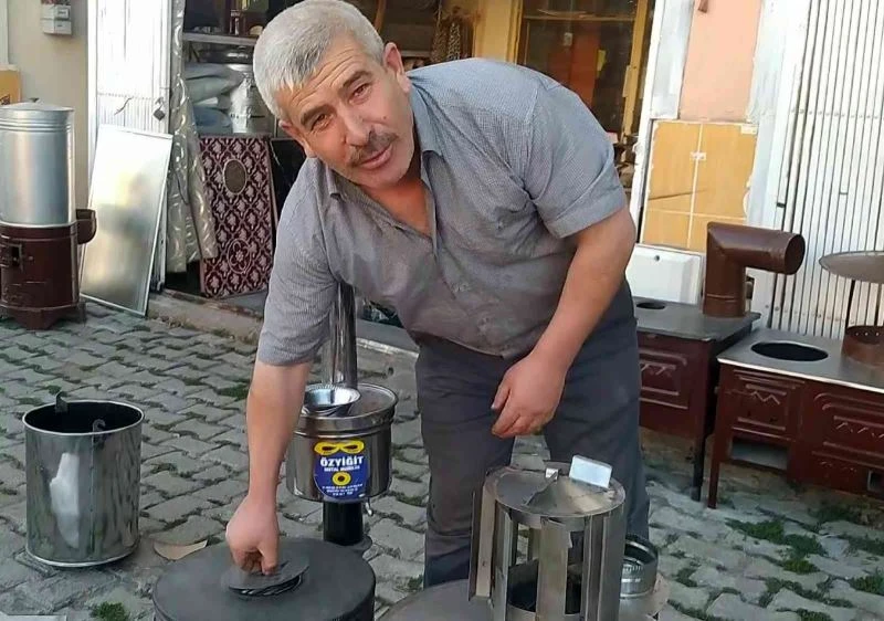 Unutulmaya yüz tutmuş mesleğini, alışagelmişin dışında ki modellerle yaşatıyor
